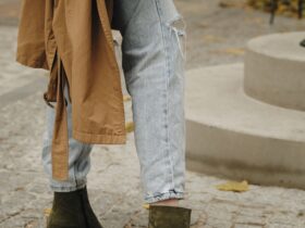 How to Wear Ankle Boots With Skinny Jeans