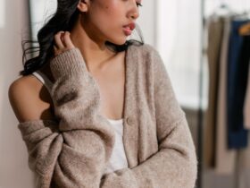 What to Wear Under a Cardigan: Outfit Ideas