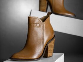 how to wear ankle boots with jeans
