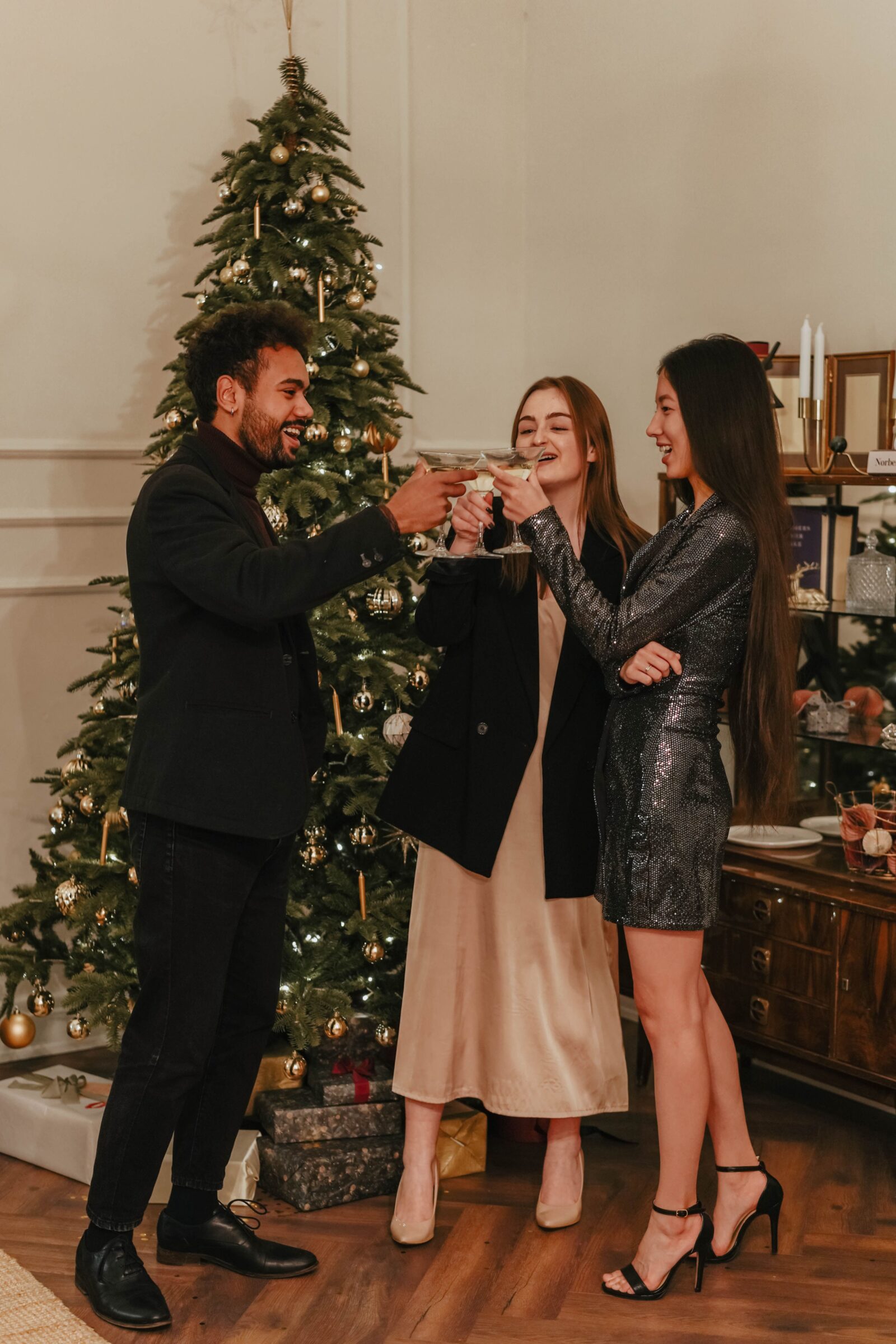 What Is Festive Attire? Meaning and Outfits