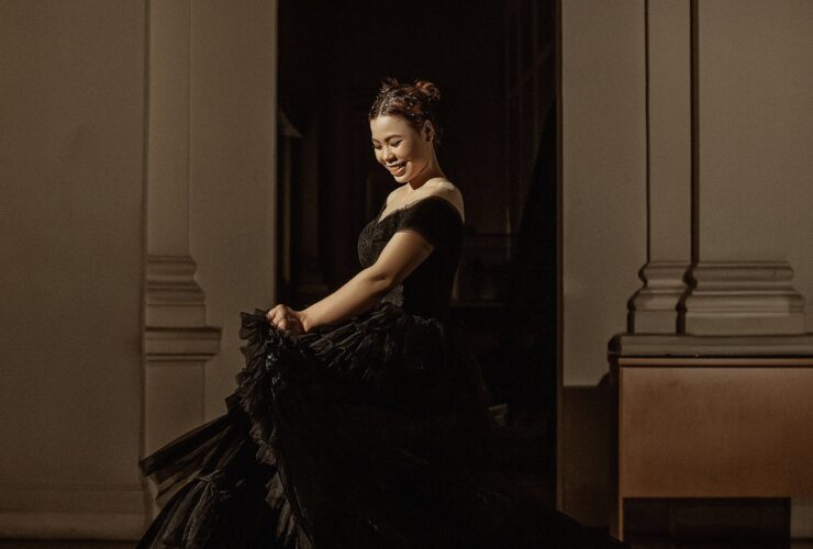 How to Accessorize a Black Dress for a Wedding: A Style Guide
