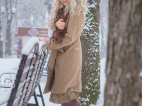 How to Wear Dresses in the Winter (Warm Guide)